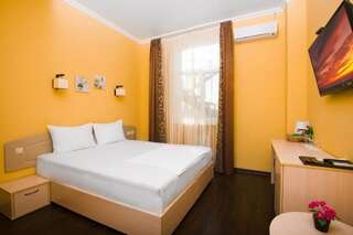 Гостиница Top Hill Hotel Краснодар Улучшенный двухместный номер с 1 кроватью-3