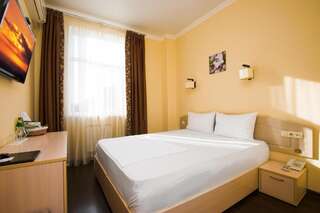Гостиница Top Hill Hotel Краснодар Двухместный номер «Комфорт» с 1 кроватью или 2 отдельными кроватями-4